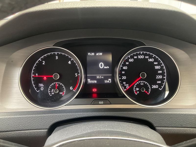 Volkswagen Golf VII 1.6 TDI Comfortline BlueMotion Tech 2014 – снимка 19
