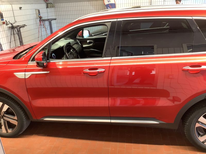 Kia Sorento 1.6 TGDI Plug-in Hybrid Platinum 4WD 2022 – снимка 4