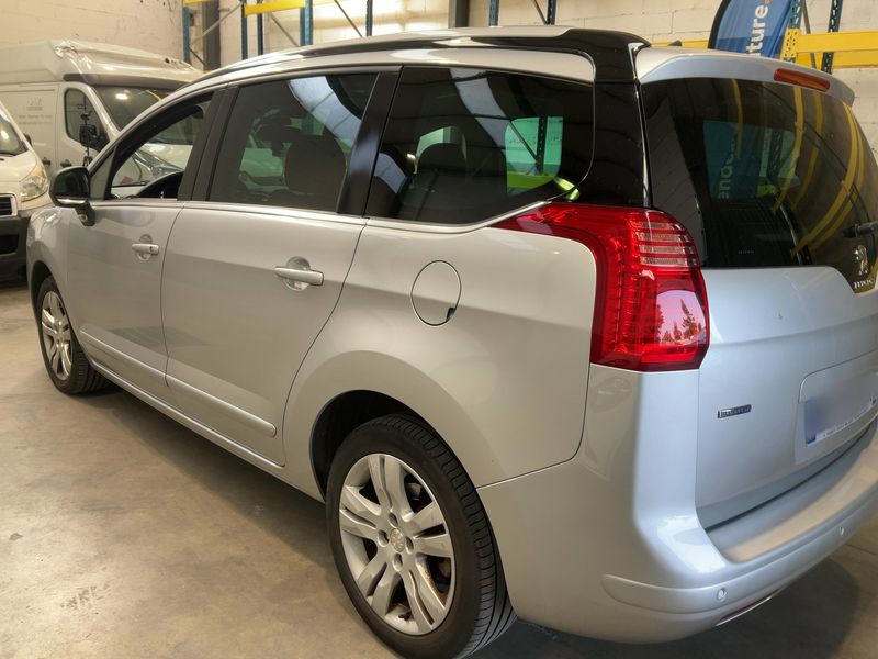 Peugeot 5008 1.6 Blue-HDi Allure 2016 – снимка 6