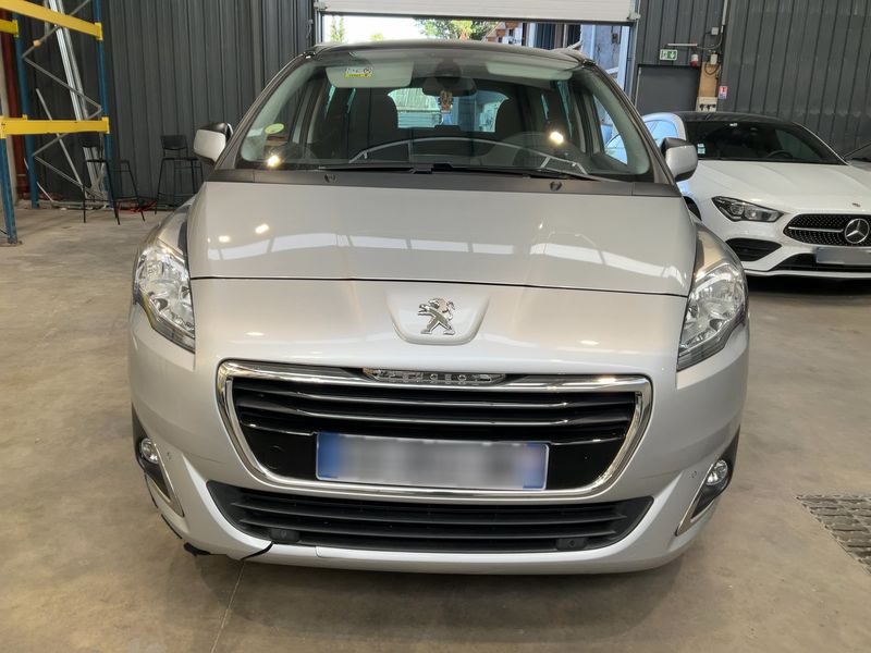Peugeot 5008 1.6 Blue-HDi Allure 2016 – снимка 14