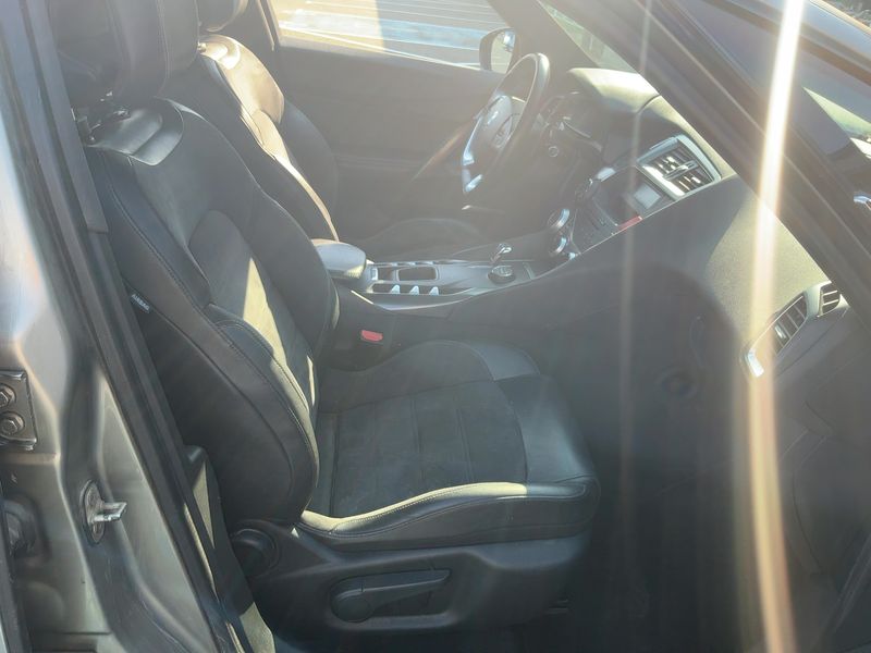 Citroen DS5 2.0 HDi Hybrid4 SoChic 2011 – снимка 16