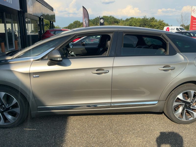 Citroen DS5 2.0 HDi Hybrid4 SoChic 2011 – снимка 4