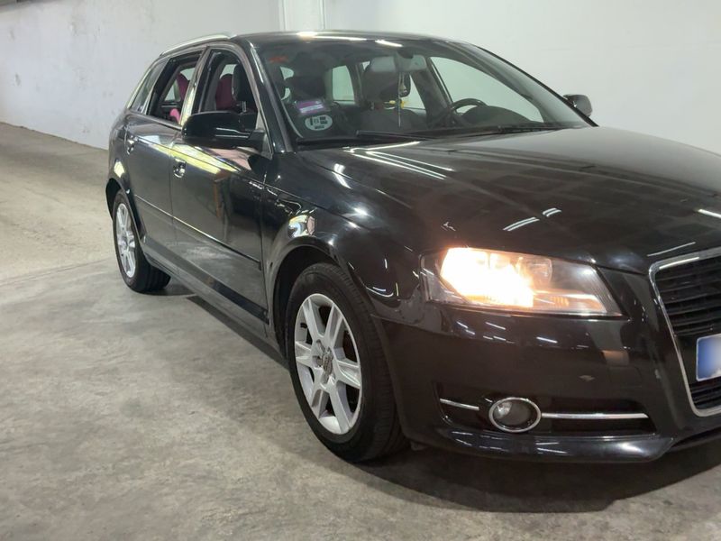 Audi A3 Sportback 1.6 TDI Attraction 2011 – снимка 12