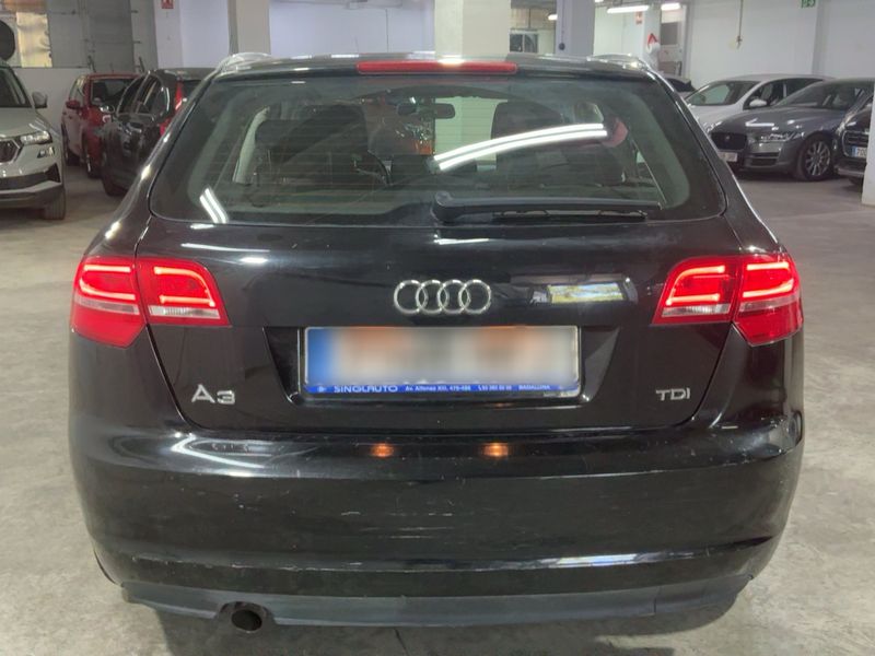 Audi A3 Sportback 1.6 TDI Attraction 2011 – снимка на щета 7
