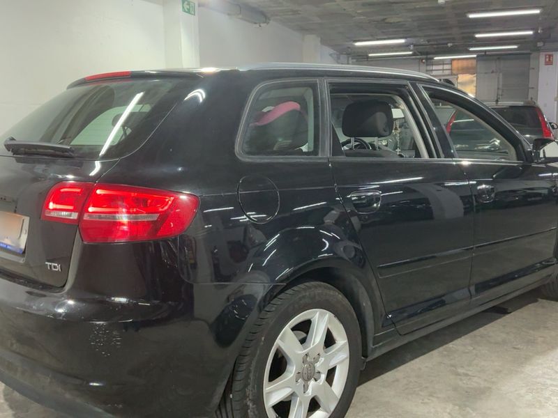 Audi A3 Sportback 1.6 TDI Attraction 2011 – снимка 8