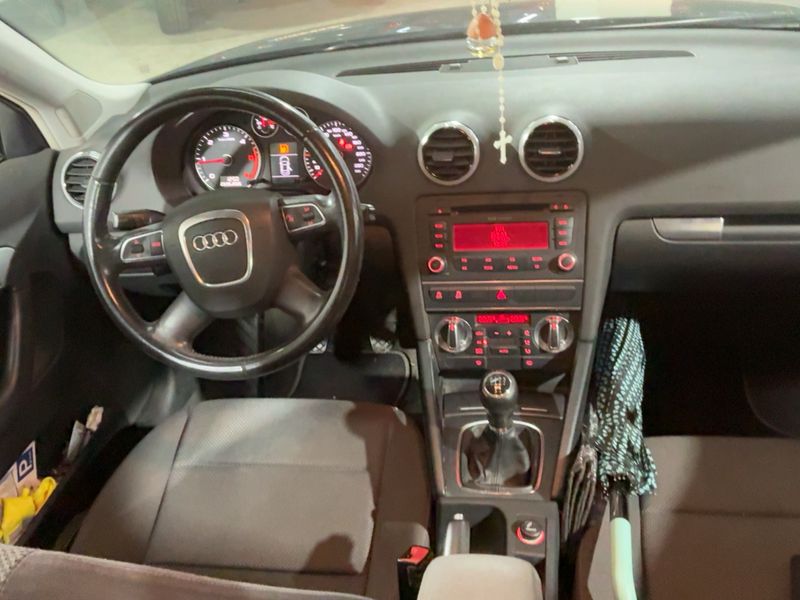 Audi A3 Sportback 1.6 TDI Attraction 2011 – снимка 17