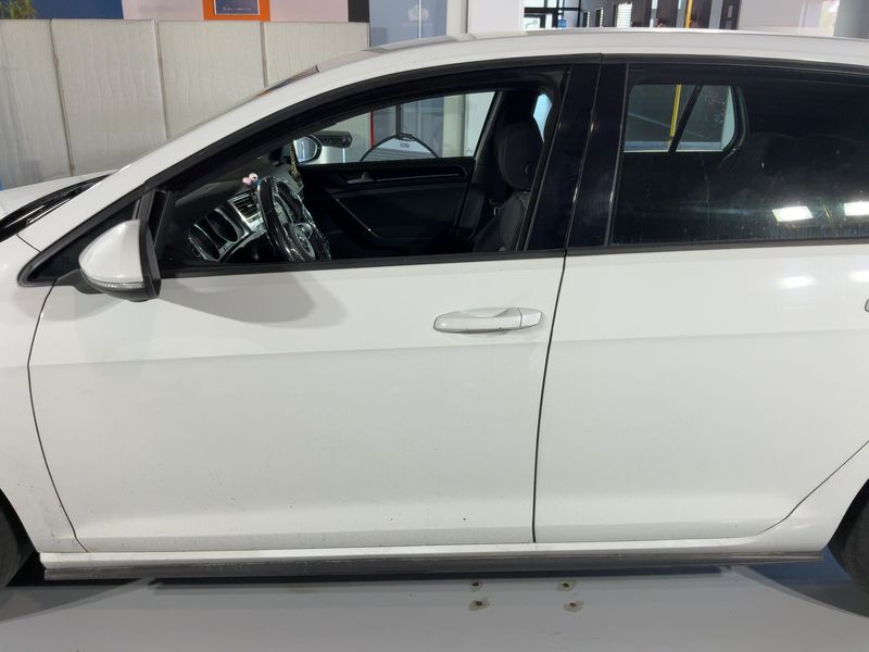 Volkswagen Golf VII 2.0 TDI GTD BlueMotion Tech 2014 – снимка 4
