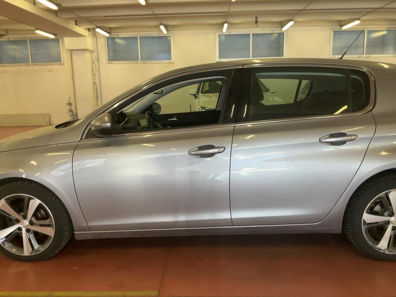 Peugeot 308 1.6 Blue-HDi Allure 2016 – снимка 4