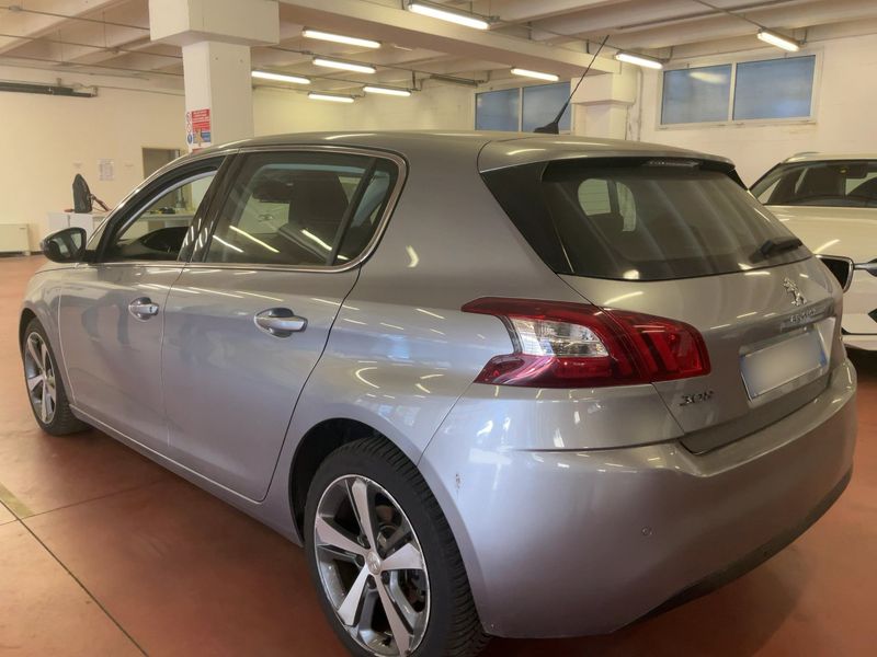 Peugeot 308 1.6 Blue-HDi Allure 2016 – снимка 6