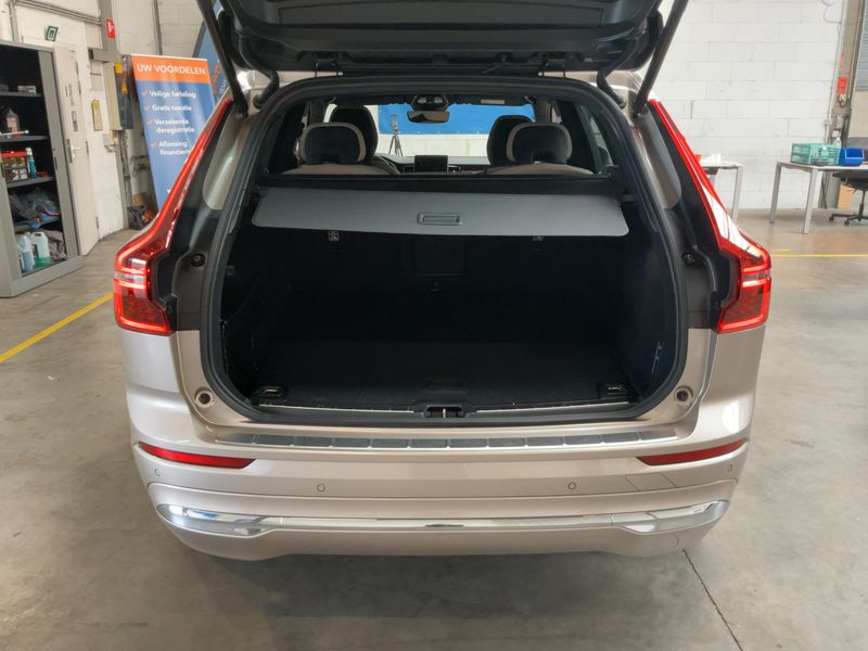 Volvo XC60 2.0 B5 Mild-Hybrid Plus Bright AWD 2026 – снимка 15