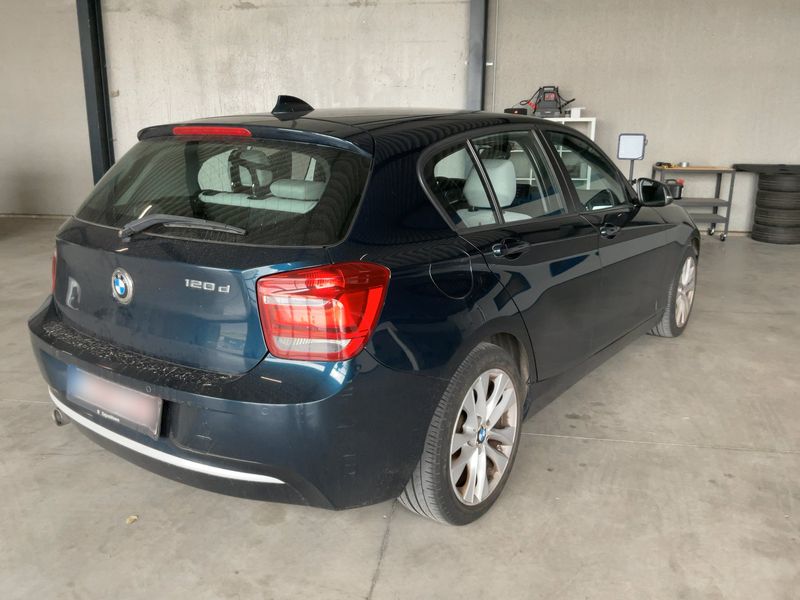 BMW 1er 120d 2012 – снимка 8