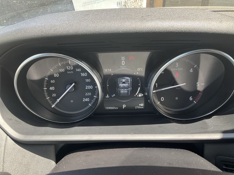 Land Rover Discovery 5 2.0 TD Sd4 SD4 HSE 2018 – снимка 18