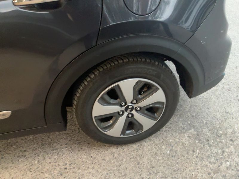Kia Niro 1.6 Hybrid Premium 2018 – снимка 5