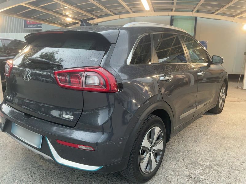 Kia Niro 1.6 Hybrid Premium 2018 – снимка 8