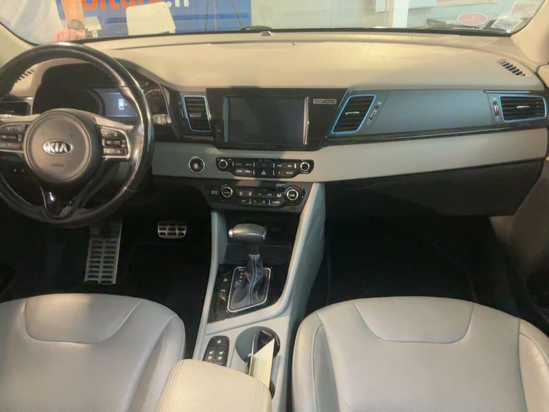 Kia Niro 1.6 Hybrid Premium 2018 – снимка 17