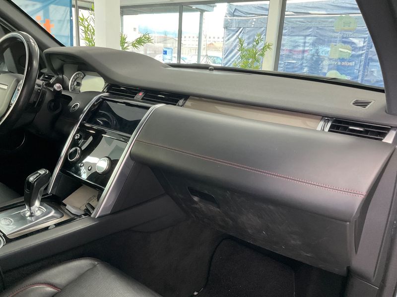 Land Rover Discovery Sport D180 R-Dynamic AWD 2019 – снимка 31