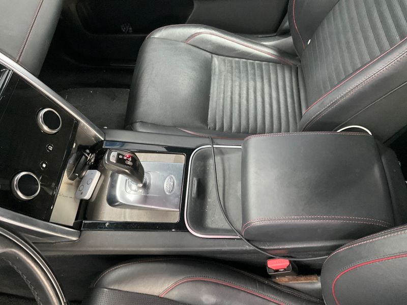 Land Rover Discovery Sport D180 R-Dynamic AWD 2019 – снимка 26