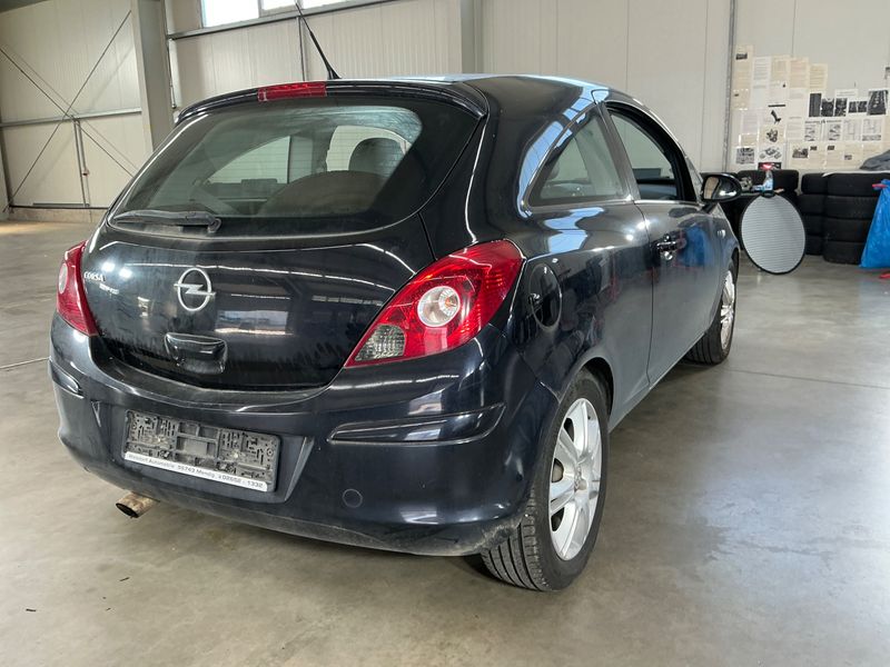 Opel Corsa 1.2 Innovation "110 Jahre" 2009 – снимка 2