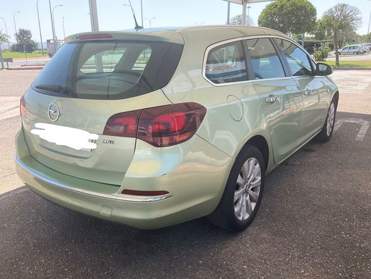 Opel Astra 1.7 CDTI Excellence 2013 – снимка 2