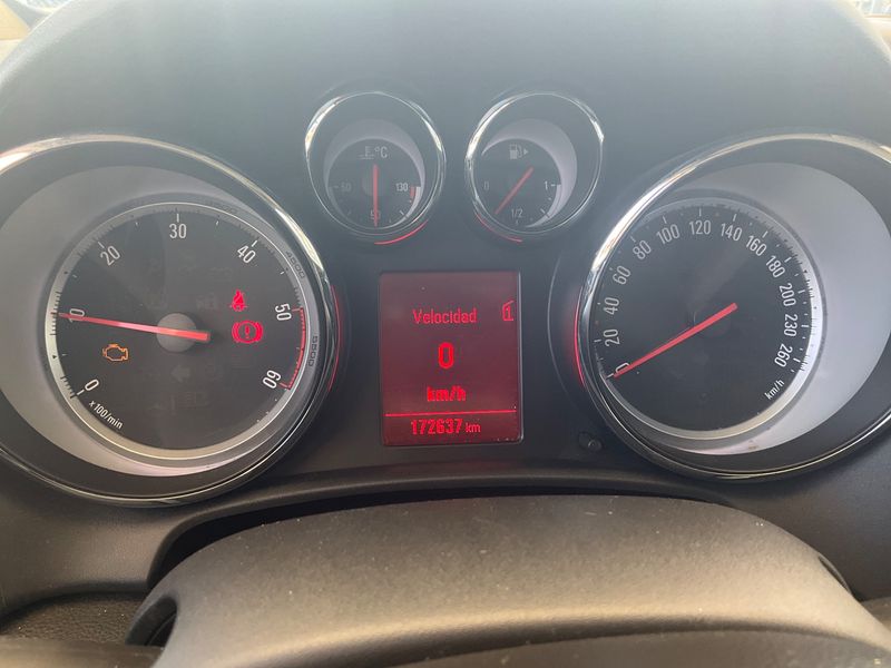 Opel Astra 1.7 CDTI Excellence 2013 – снимка 4