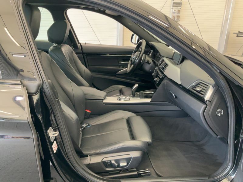 BMW 3er 320d GT xDrive M Sport 2019 – снимка 11