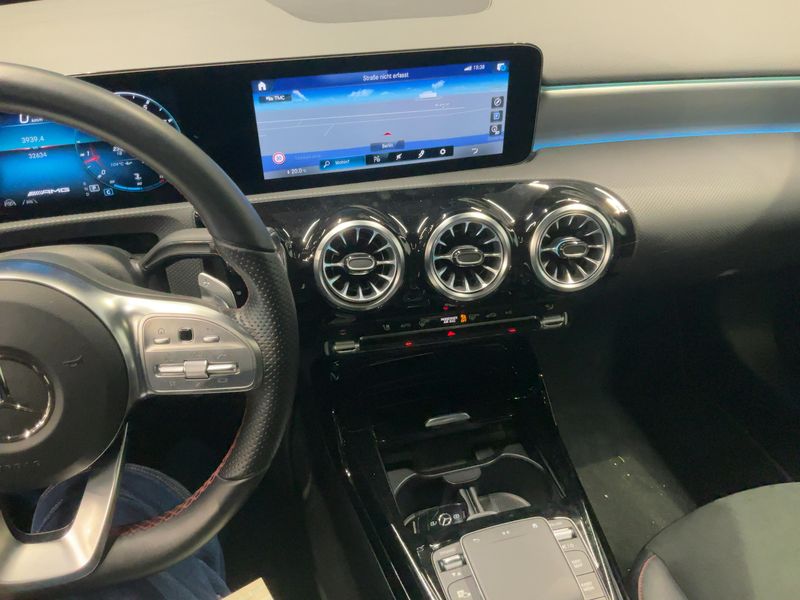 Mercedes-Benz A-Klasse A 35 AMG 4Matic 2022 – снимка 18