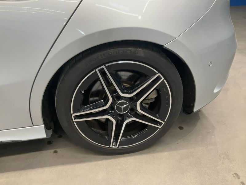 Mercedes-Benz A-Klasse A 35 AMG 4Matic 2022 – снимка 5
