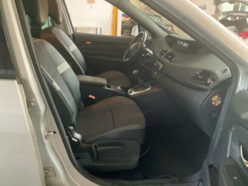 Renault Scenic 1.5 dCi Energy Bose 2013 – снимка 16