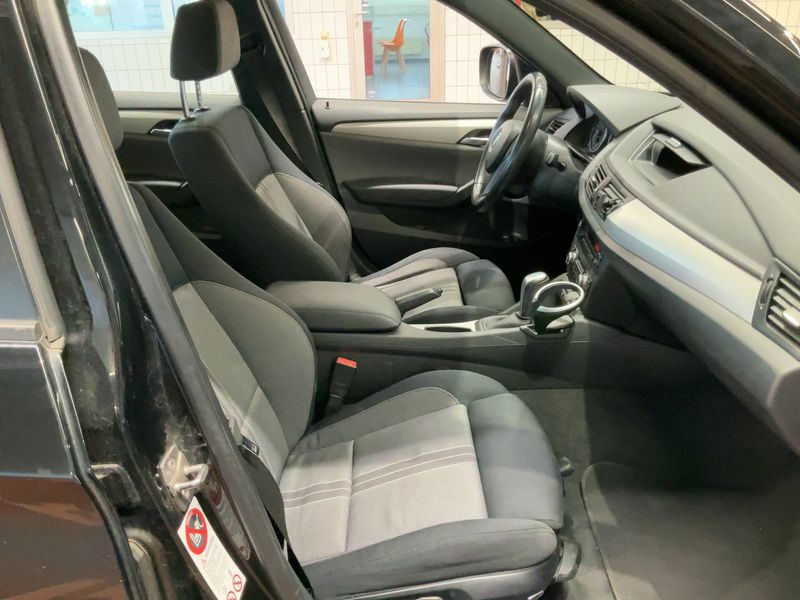 BMW X1 xDrive 18d 2010 – снимка 16