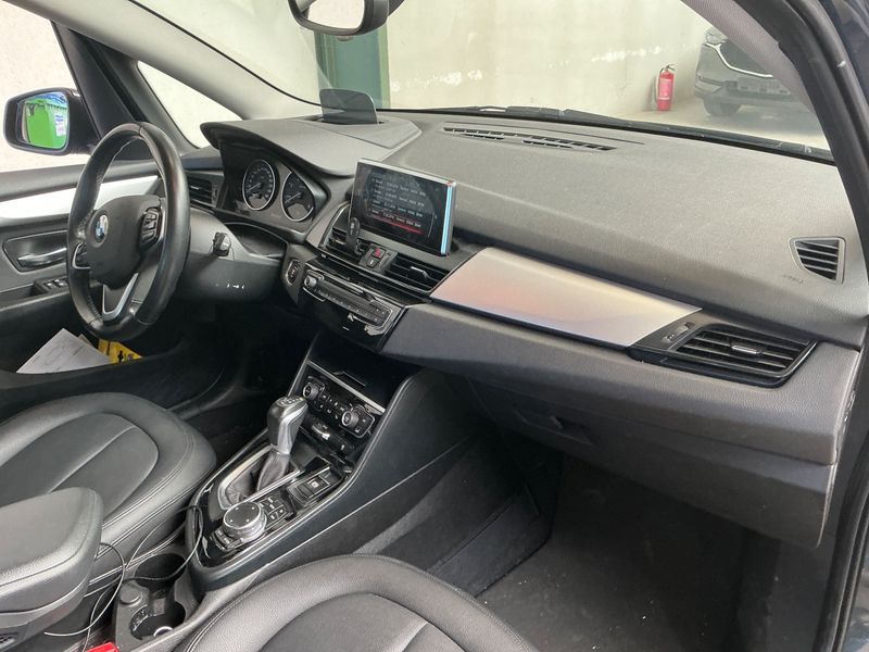 BMW 2er 218d Active Tourer Basis 2015 – снимка 28