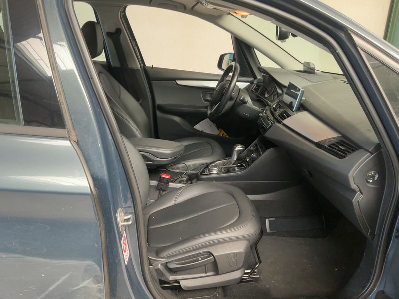 BMW 2er 218d Active Tourer Basis 2015 – снимка 16