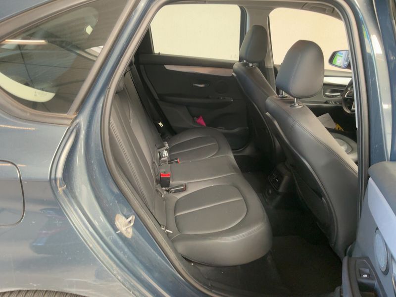 BMW 2er 218d Active Tourer Basis 2015 – снимка 19