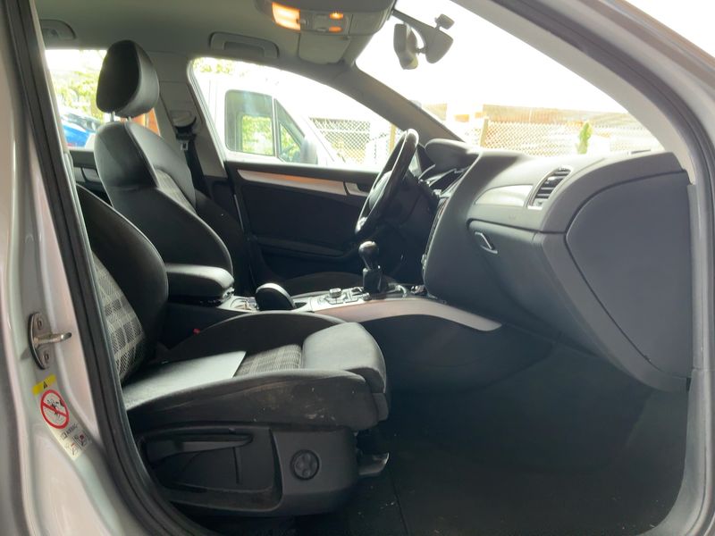 Audi A4 2.0 TDI Ambiente 2013 – снимка 16