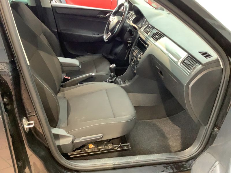 Skoda Rapid Spaceback 1.2 TSI Drive 2014 – снимка 16