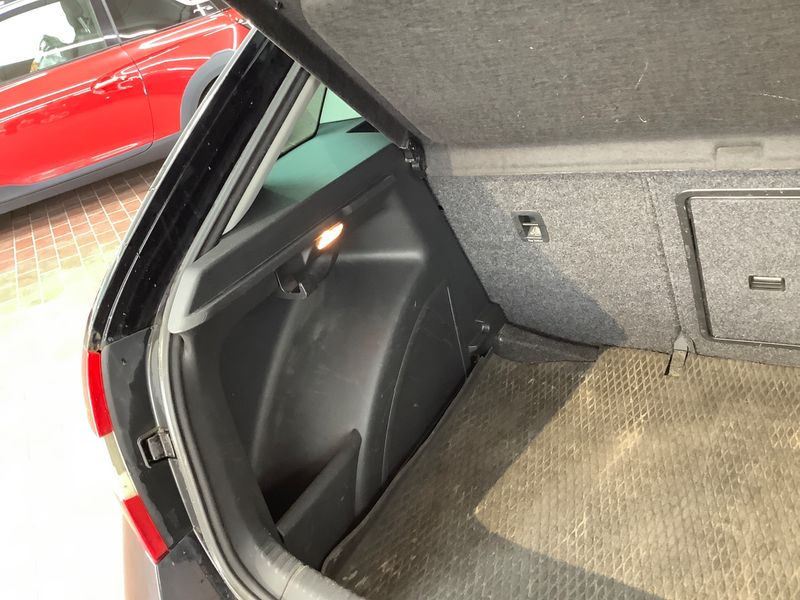 Skoda Rapid Spaceback 1.2 TSI Drive 2014 – снимка 31