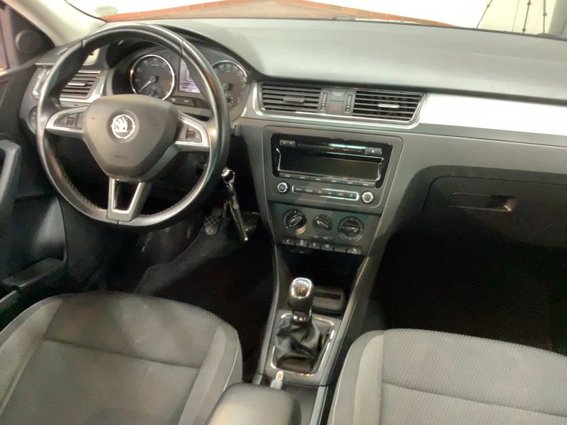 Skoda Rapid Spaceback 1.2 TSI Drive 2014 – снимка 17