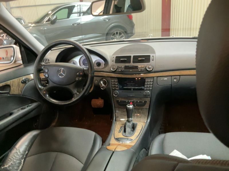 Mercedes-Benz E-Klasse E 220 CDI Avantgarde 2007 – снимка 18