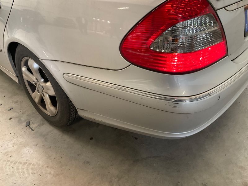 Mercedes-Benz E-Klasse E 220 CDI Avantgarde 2007 – снимка 30