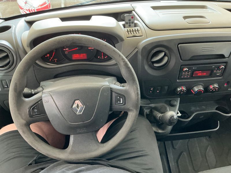 Renault Master 2.3 dCi L1H2 HKa 3,3t 2014 – снимка 17