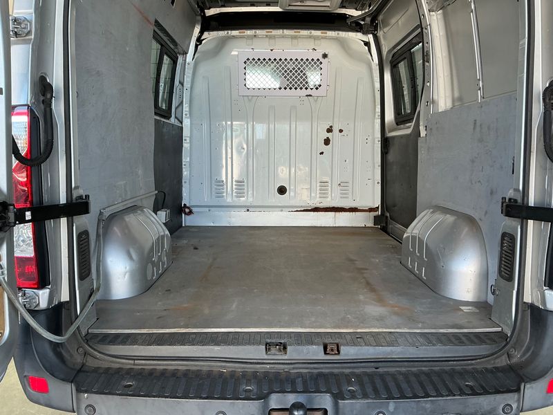 Renault Master 2.3 dCi L1H2 HKa 3,3t 2014 – снимка 47