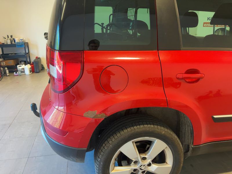 Skoda Yeti 2.0 TDI Elegance Outdoor 4x4 2015 – снимка на щета