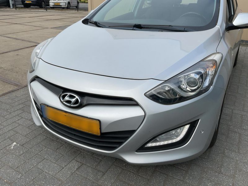 Hyundai i30 1.6 GDI Style 2013 – снимка 2