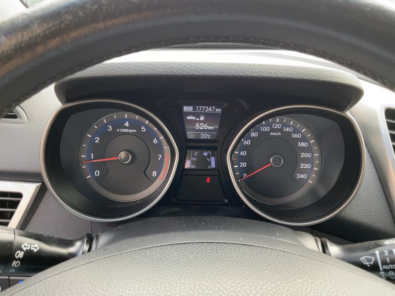 Hyundai i30 1.6 GDI Style 2013 – снимка 18