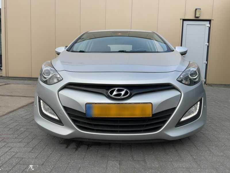 Hyundai i30 1.6 GDI Style 2013 – снимка 14