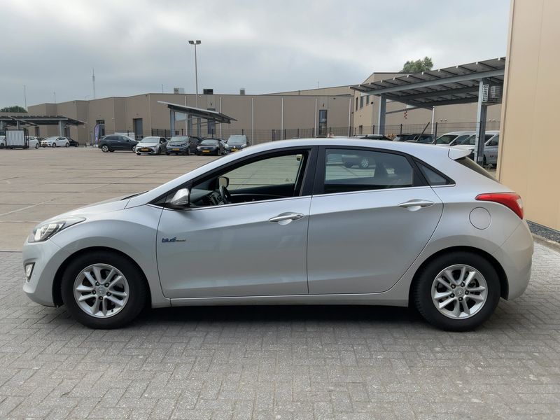 Hyundai i30 1.6 GDI Style 2013 – снимка 4