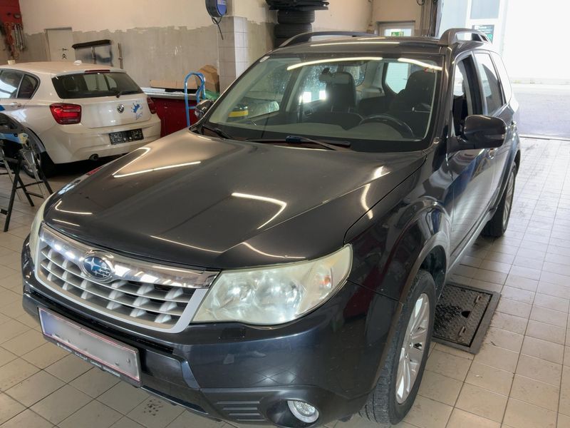 Subaru Forester 2.0 X Classic 2012 – снимка 1