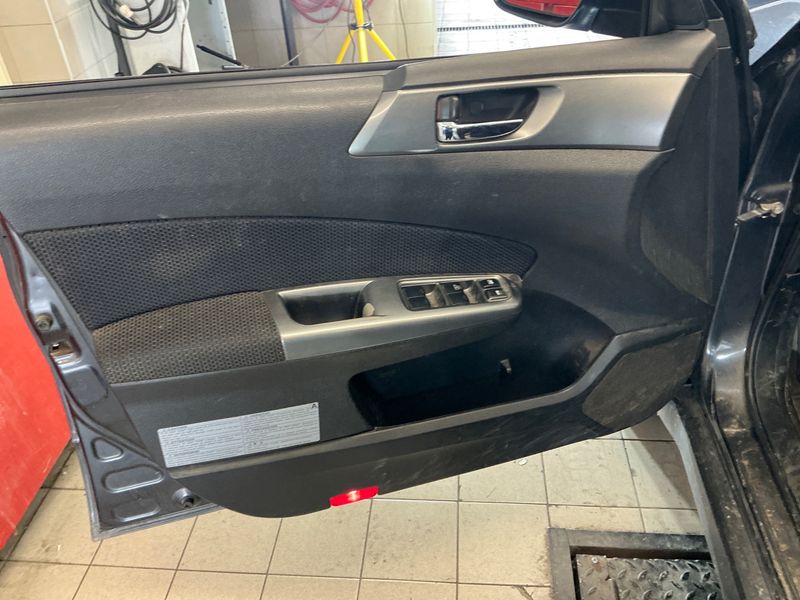 Subaru Forester 2.0 X Classic 2012 – снимка 30