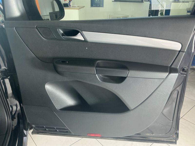 Volkswagen Sharan 2.0 TDI Comfortline 4Motion BlueMotion Tech 2012 – снимка 46