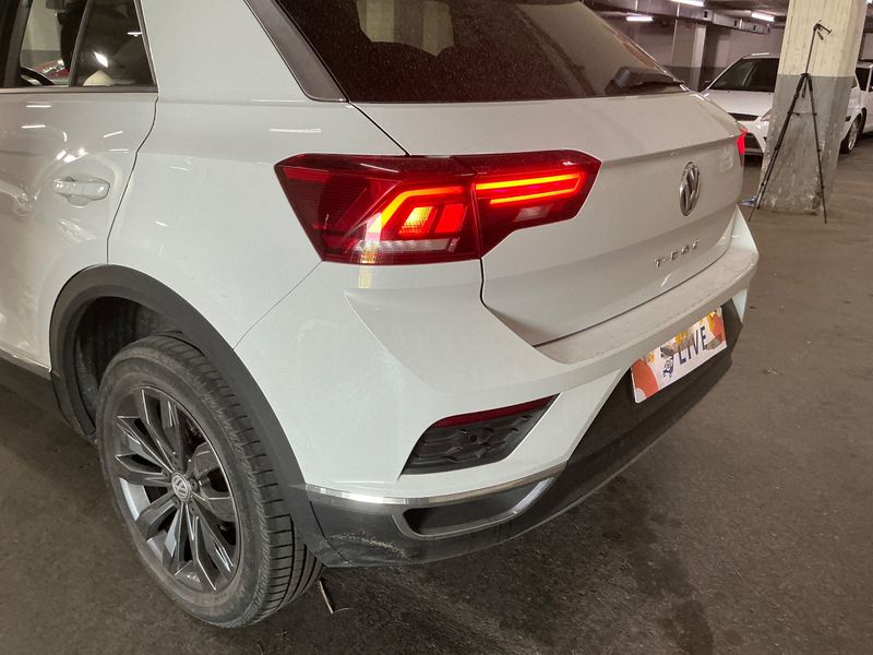 Volkswagen T-Roc 1.5 TSI ACT Sport 2019 – снимка 23