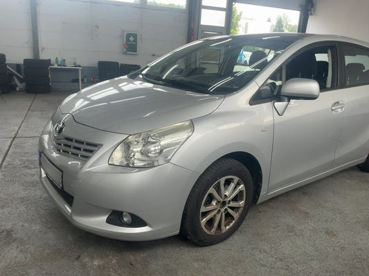 Toyota Verso 1.8 Edition 2011 – снимка 2